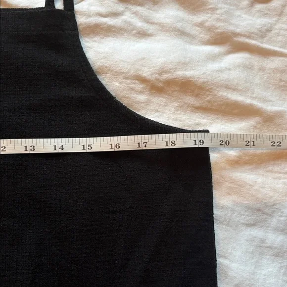Madewell Apron Tank in True Black - Picture 4 of 5
